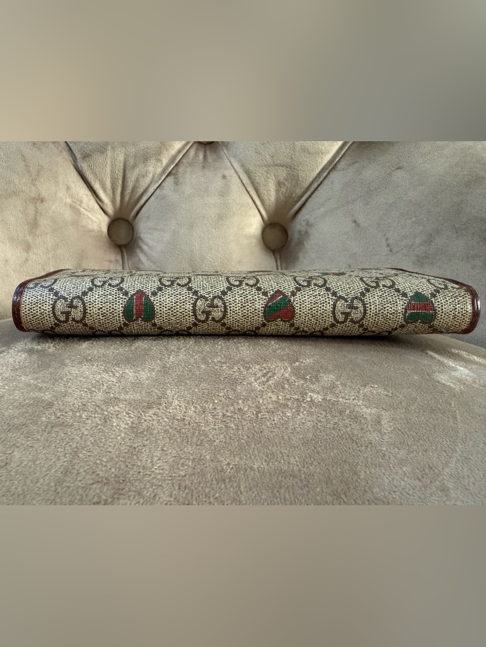 GUCCI GG Supreme Canvas Love Zippy Long Wallet - Picture 4 of 11